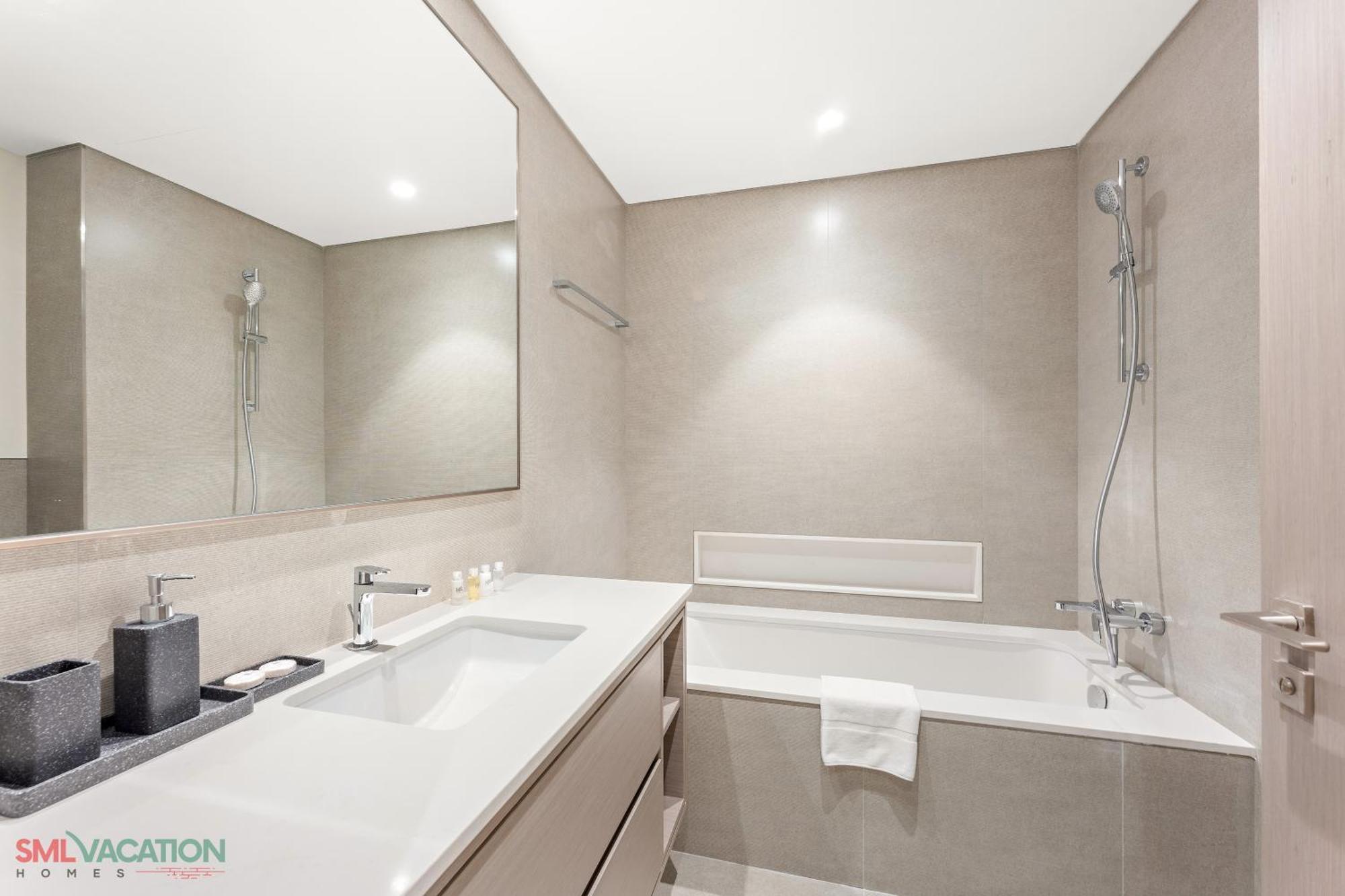 Sml Vacation Homes - Sky High Apartments With Burj Khalifa And Dubai Fountain Views At Grande Signature, Downtown Dubaï Extérieur photo
